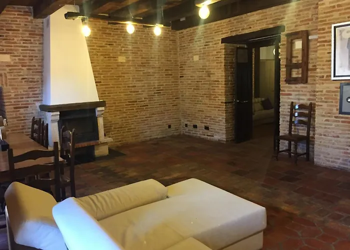 De Miranda 2* Miranda de Azán